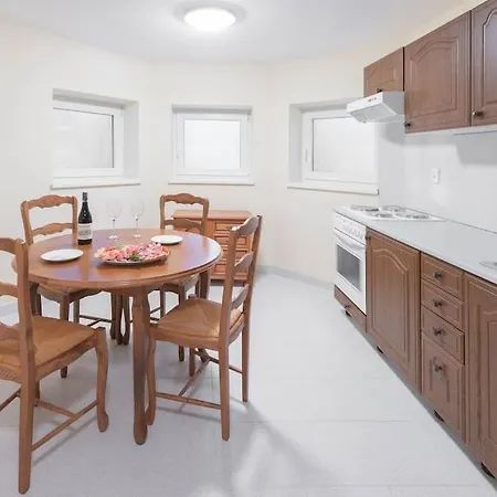 Karolina * كافليتشكوف برود