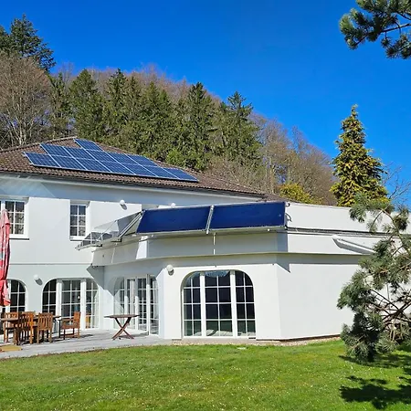 Karolina كافليتشكوف برود