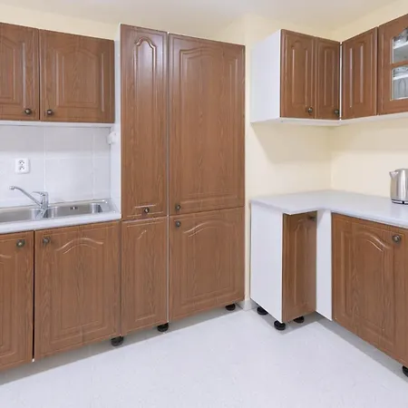 Karolina فيلة كافليتشكوف برود